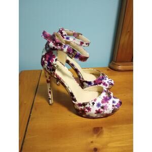 Madison by Shoedazzle Ladies size 6 Floral High Heels‎ Florence